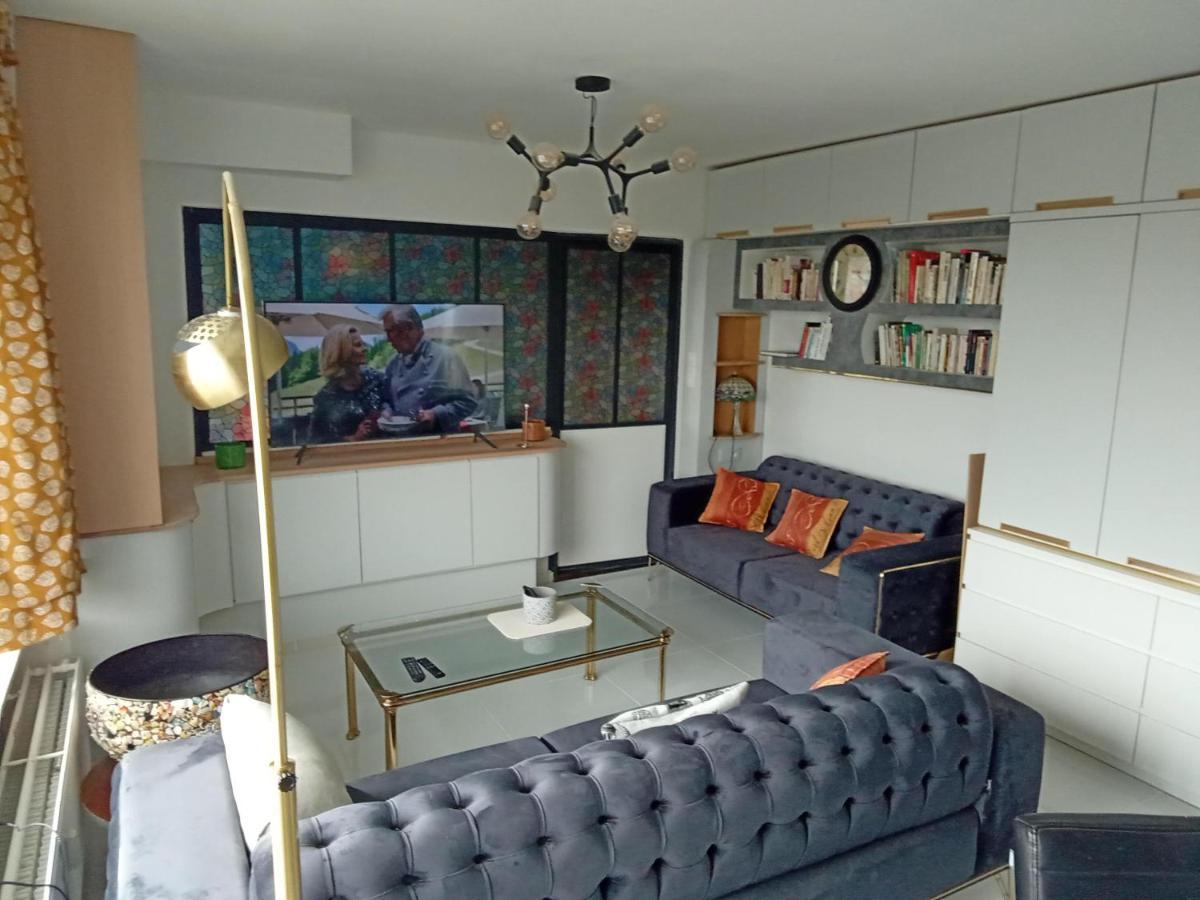Liege Centre Mediacite Appartement Possible Parking Terrasse Immense 8Eme Pour 2 Personnes Extérieur photo