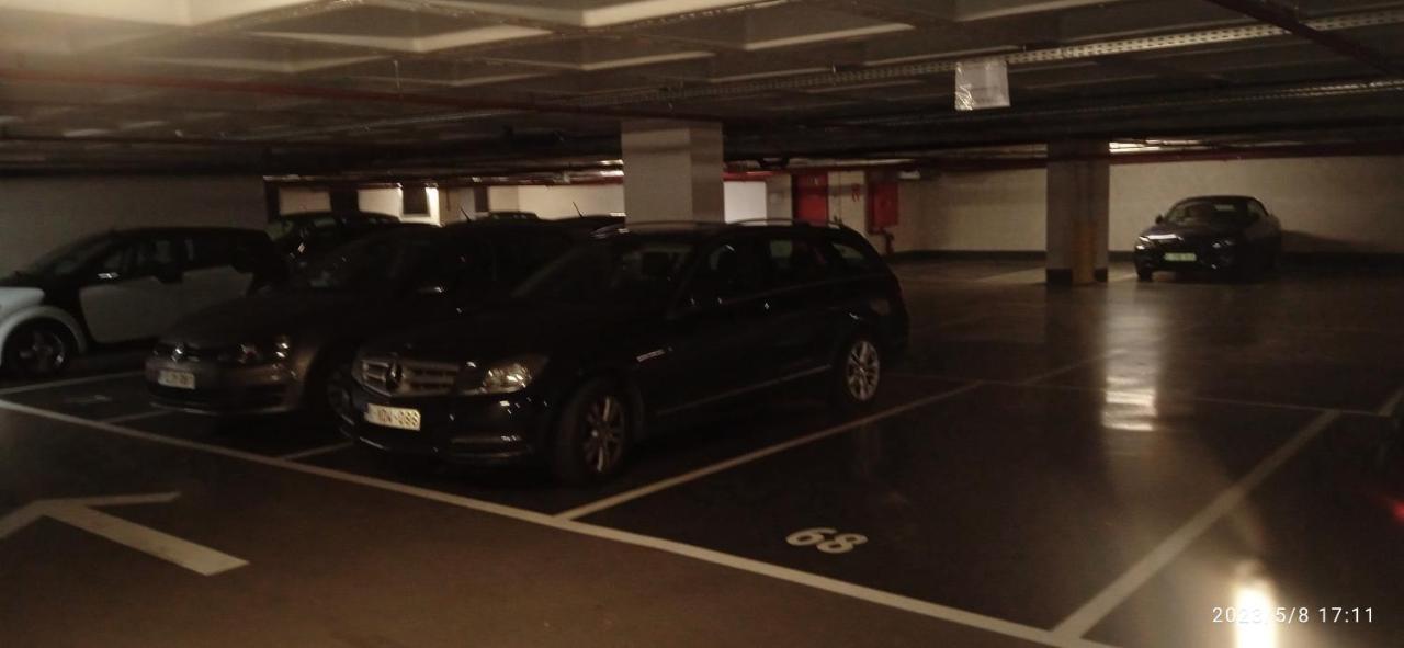 Liege Centre Mediacite Appartement Possible Parking Terrasse Immense 8Eme Pour 2 Personnes Extérieur photo